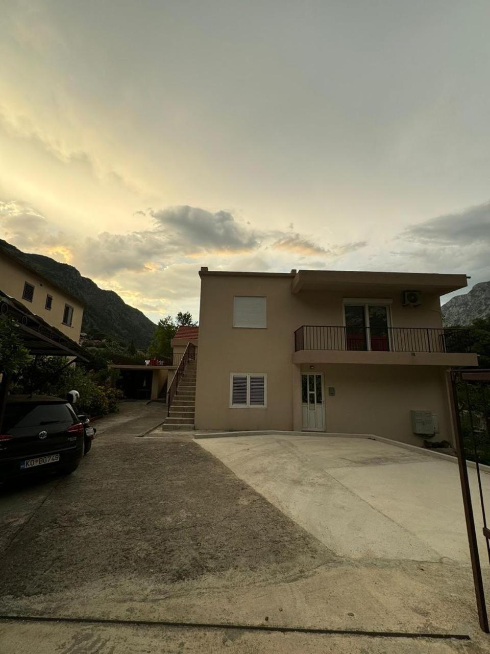 Apartmani Dada Котор Экстерьер фото